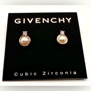 NWT Beautiful Givenchy Stud Earrings gold tone with pearl & crystal, Great Cond